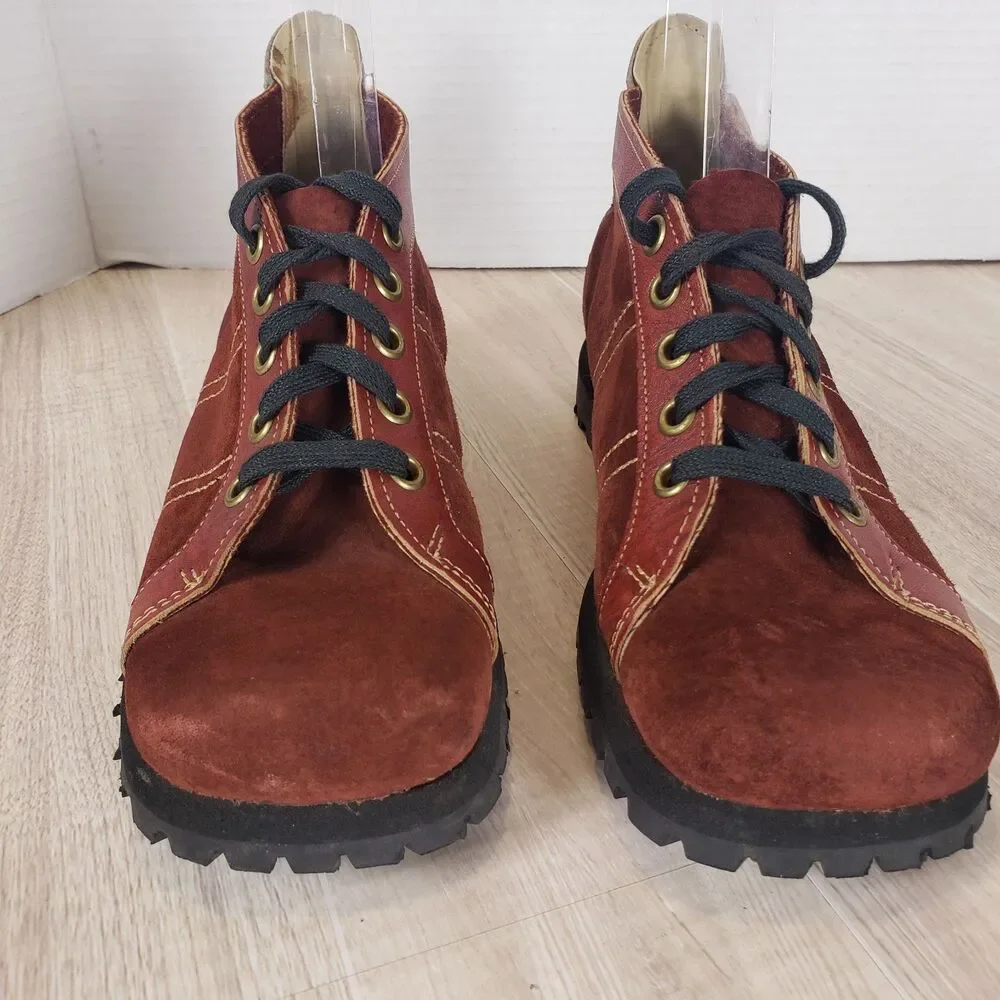 Vtg Women's Wolverine Leather Suede Red Ankle Boots Size 6